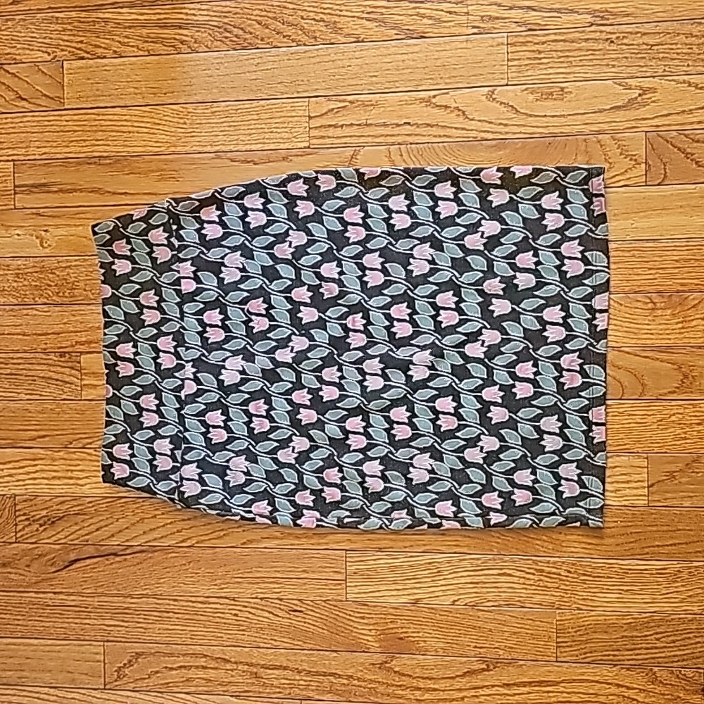 Bodycon skirt tulip print XS pink, green and gray